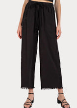 Load image into Gallery viewer, Capris Pants