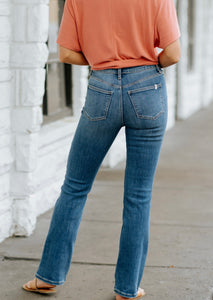 Simple Bootcut Jeans