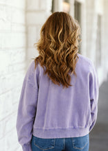 Load image into Gallery viewer, Uneven Hem Sweatshirt