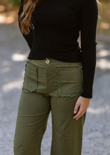 Load image into Gallery viewer, Scalloped Pocket Pants