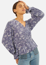 Load image into Gallery viewer, Floral Peplum Top
