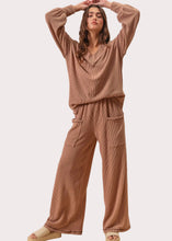 Load image into Gallery viewer, Two Tone Lounge Set
