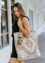 Load image into Gallery viewer, Tapestry Pattern Tote
