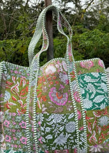 Load image into Gallery viewer, Quilted Market Bag

