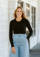 Load image into Gallery viewer, Joplin Button Jeans

