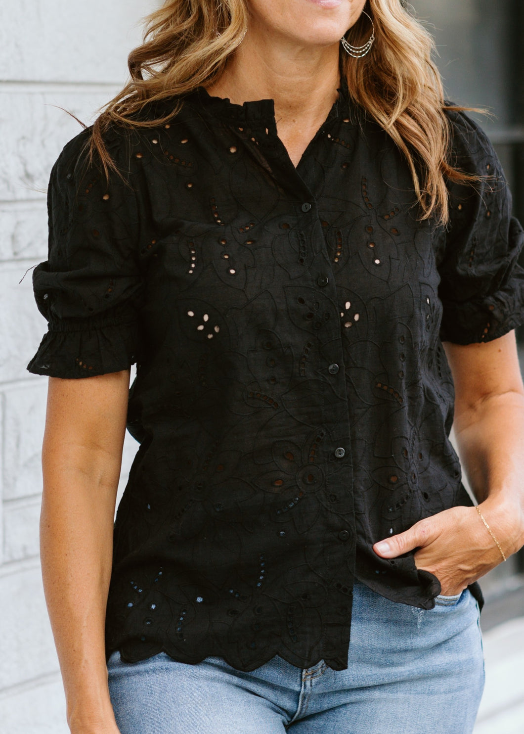 Eyelet Puff Sleeve Top