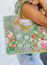 Load image into Gallery viewer, Quilted Patchwork Tote Bag
