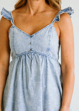 Load image into Gallery viewer, Chambray Flutter Top

