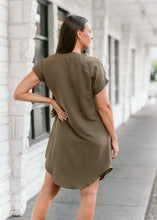 Load image into Gallery viewer, Simple Button Dress
