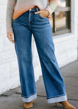 Load image into Gallery viewer, Delaney Jeans
