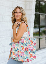 Load image into Gallery viewer, Quilted Market Bag
