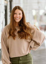 Load image into Gallery viewer, Relaxed Comfy Top
