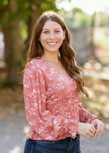 Load image into Gallery viewer, Floral Peplum Top

