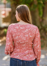 Load image into Gallery viewer, Floral Peplum Top
