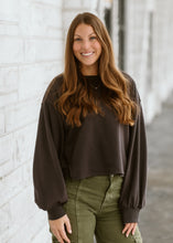 Load image into Gallery viewer, Relaxed Comfy Top
