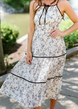 Load image into Gallery viewer, Estelle Midi Dress
