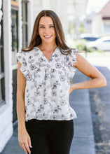 Load image into Gallery viewer, Floral Stitch Top
