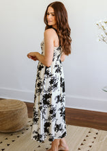 Load image into Gallery viewer, Vannessa Midi Dress
